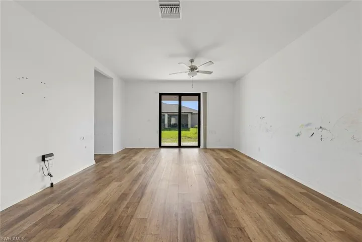 2021 Ne 4th Ave, Cape Coral, Florida 33909