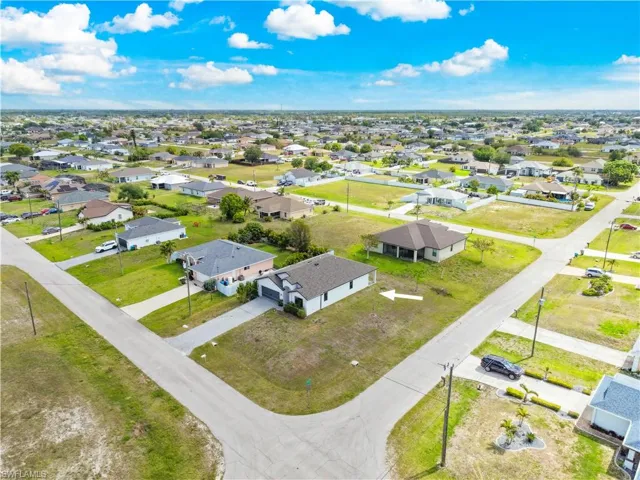 2021 Ne 4th Ave, Cape Coral, Florida 33909