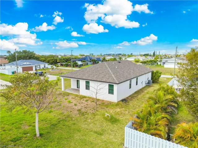 2021 Ne 4th Ave, Cape Coral, Florida 33909