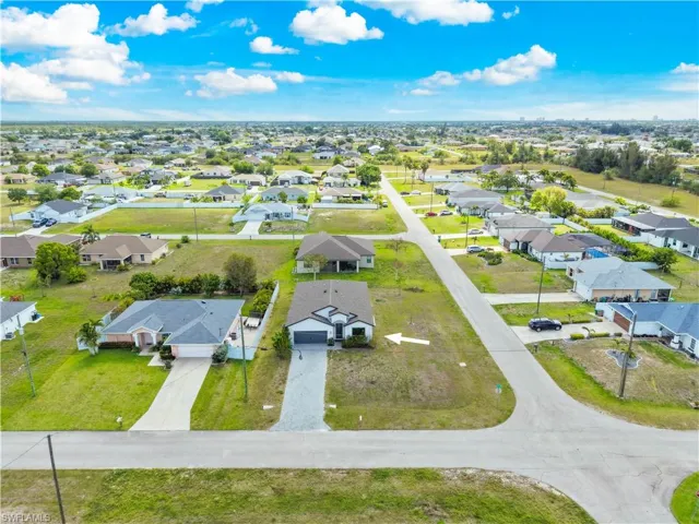 2021 Ne 4th Ave, Cape Coral, Florida 33909