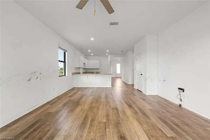 2021 Ne 4th Ave, Cape Coral, Florida 33909