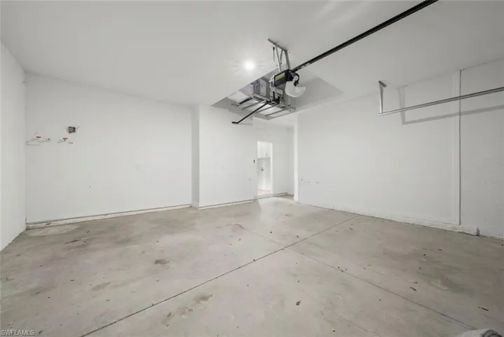 2021 Ne 4th Ave, Cape Coral, Florida 33909