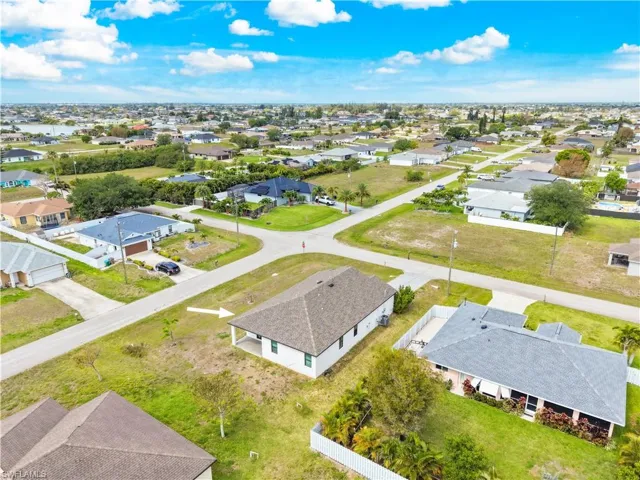 2021 Ne 4th Ave, Cape Coral, Florida 33909
