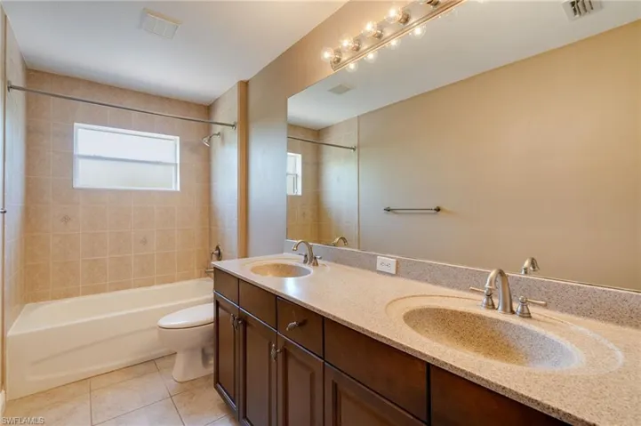 20886 Torre Del Lago St, Estero, Florida 33928