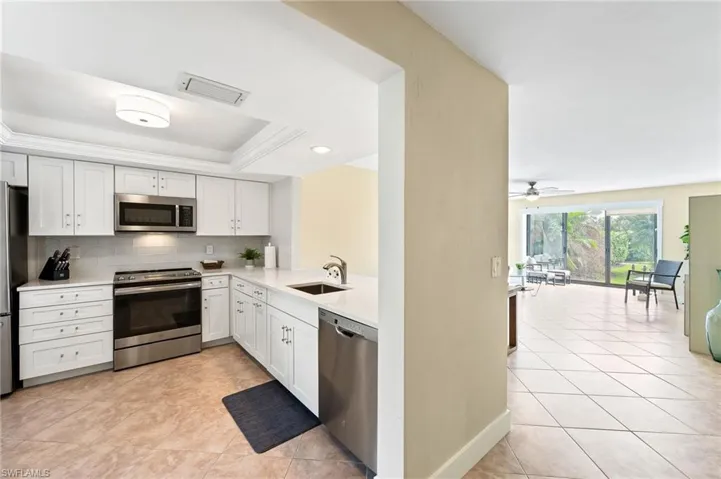 5250  Fox Hollow  DR, Naples, FL 34104