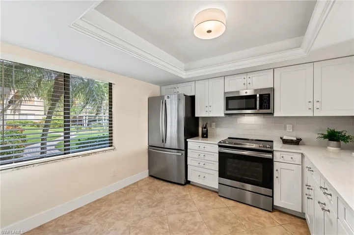 5250  Fox Hollow  DR, Naples, FL 34104