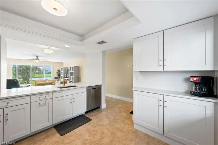 5250  Fox Hollow  DR, Naples, FL 34104