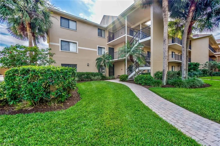 5250  Fox Hollow  DR, Naples, FL 34104
