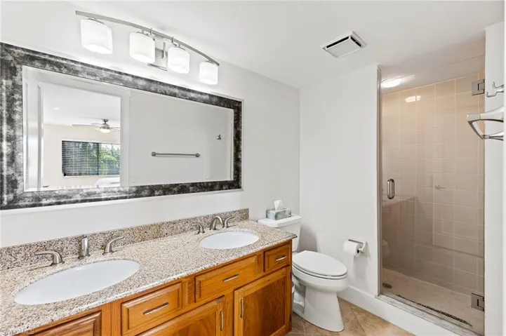 Master Ensuite full bath