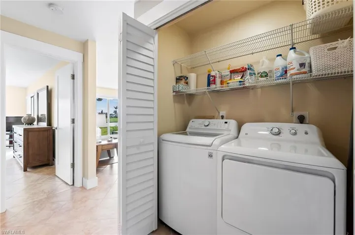 5250  Fox Hollow  DR, Naples, FL 34104