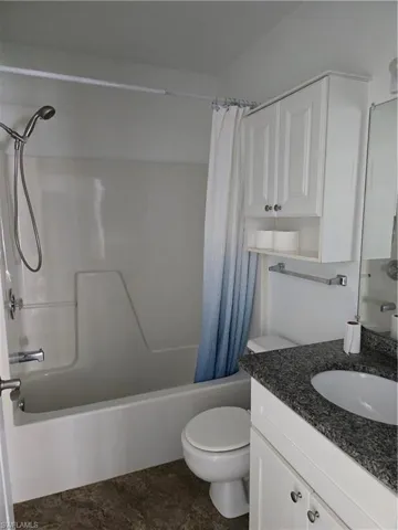 2136 Se 8th Ave, Cape Coral, Florida 33990