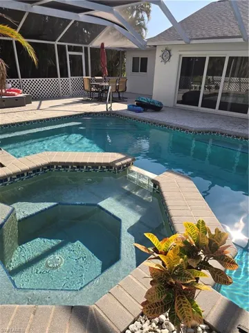 2136 Se 8th Ave, Cape Coral, Florida 33990