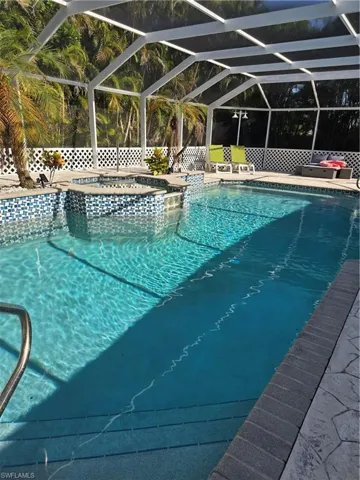 2136 Se 8th Ave, Cape Coral, Florida 33990