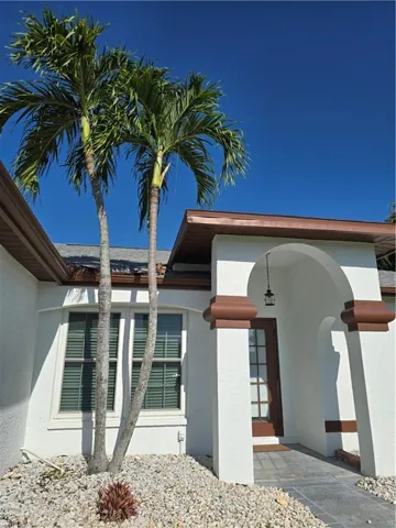 2136 Se 8th Ave, Cape Coral, Florida 33990