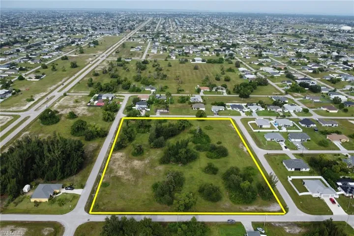 1626 Nw 2nd Ave, Cape Coral, Florida 33993