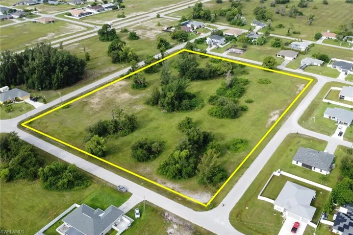 1626 Nw 2nd Ave, Cape Coral, Florida 33993