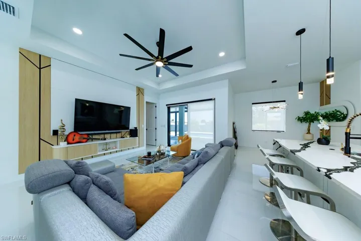 1007 NW 19th  ST, Cape Coral, FL 33993