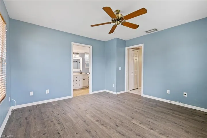Ground floor primary bedroom