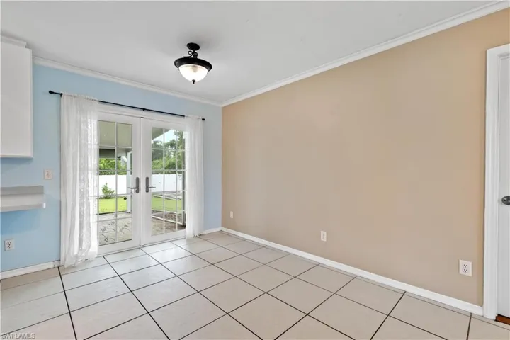 Dining room overlooks lanai