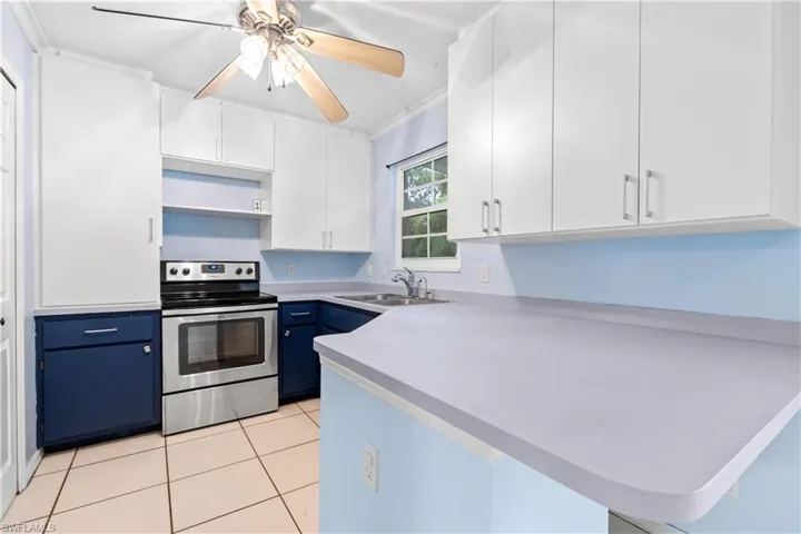 Light, bright kitchen