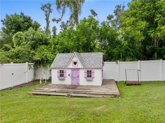 Playhouse for the littles