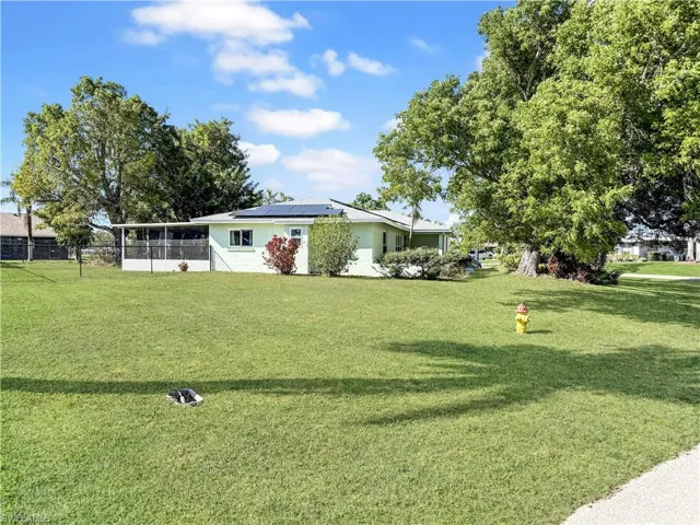 3510 Se 2nd Ave, Cape Coral, Florida 33904