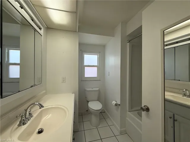 3510 Se 2nd Ave, Cape Coral, Florida 33904