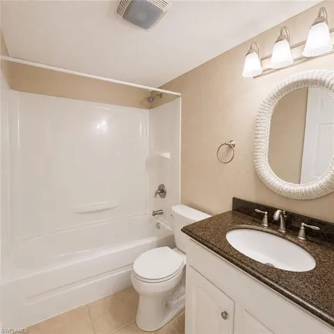 2264 Winkler Ave 202, Fort Myers, Florida 33901