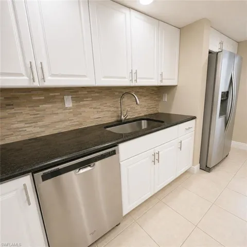 2264 Winkler Ave 202, Fort Myers, Florida 33901