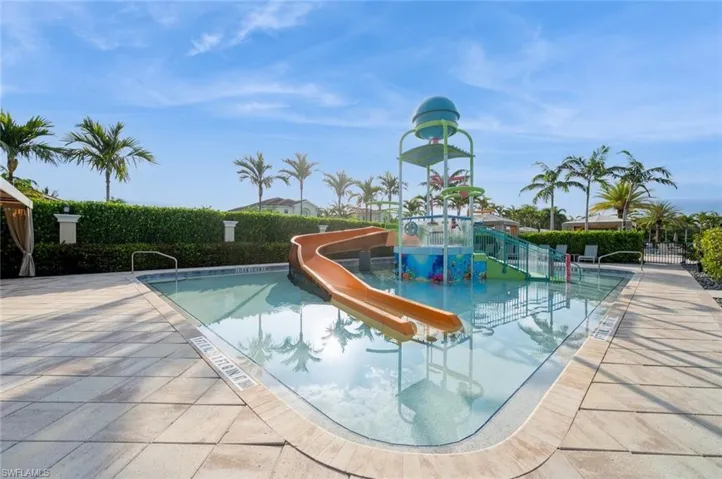 Kiddie pool/splash park