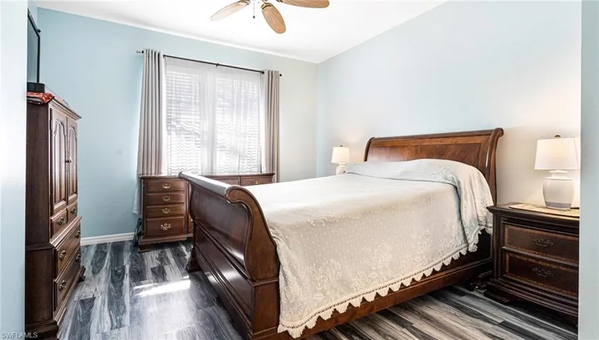 Master bedroom - Queen size