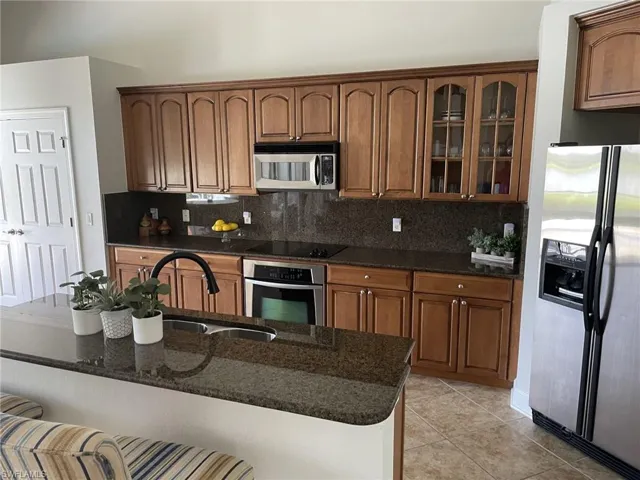 5634 Whispering Willow Way, Fort Myers, Florida 33908