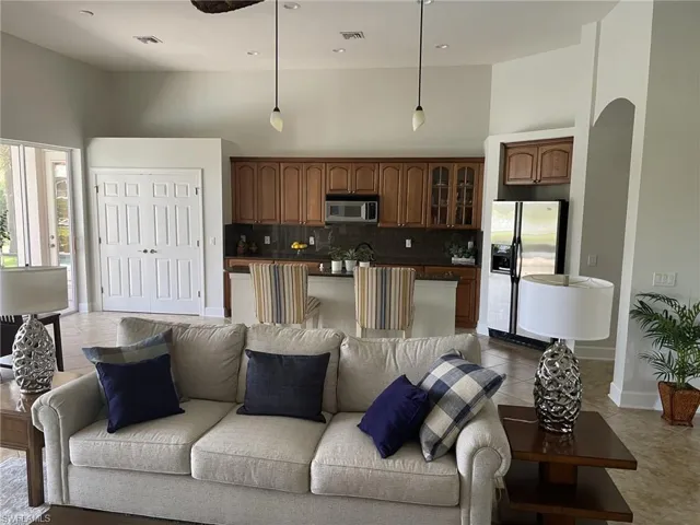 5634 Whispering Willow Way, Fort Myers, Florida 33908