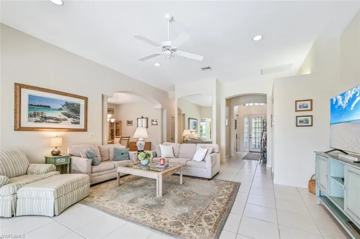 2259 Island Cove Cir, Naples, Florida 34109