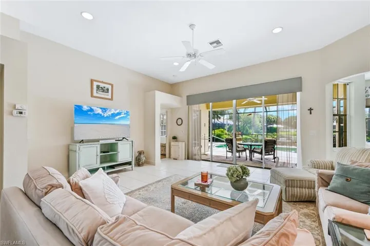 2259 Island Cove Cir, Naples, Florida 34109