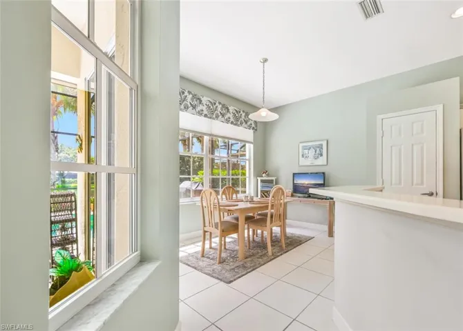 2259 Island Cove Cir, Naples, Florida 34109