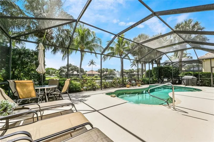 2259 Island Cove Cir, Naples, Florida 34109