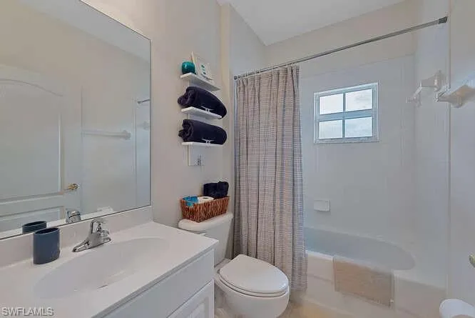 3495  Laurel Greens S LN, Naples, FL 34119