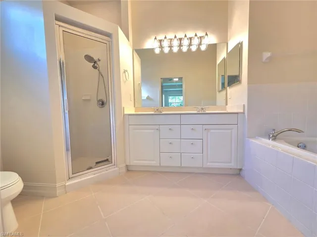 7892 Sanctuary Cir 2, Naples, Florida 34104