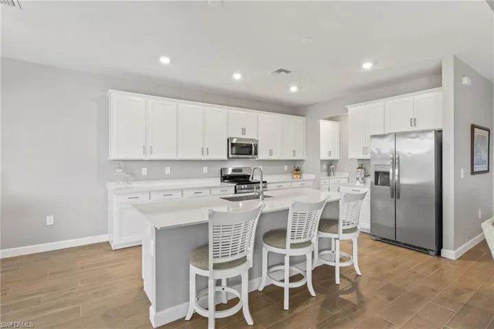 10853  Timber Creek  DR, Fort Myers, FL 33913
