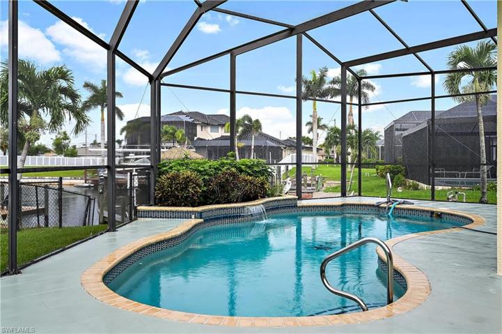 Large lanai under roof