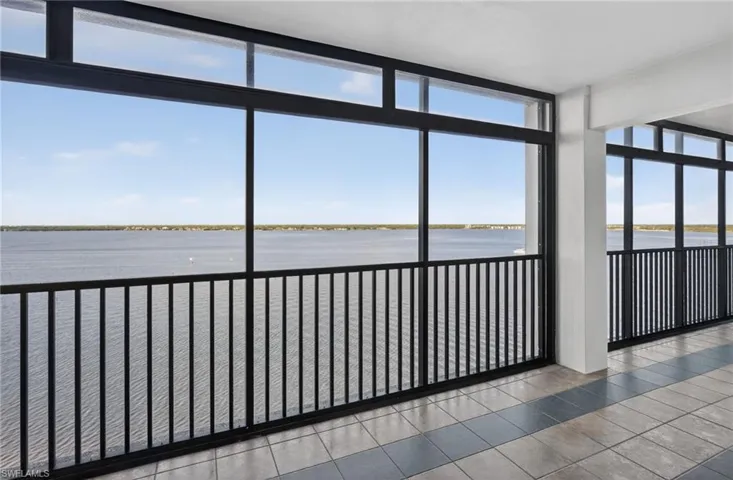 Unobstructed river views