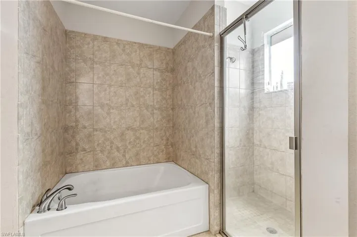 1804 Sw 42nd St, Cape Coral, Florida 33914