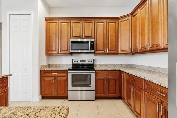 1804 Sw 42nd St, Cape Coral, Florida 33914
