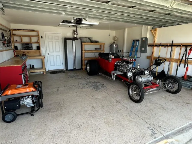 2011 NW 10th  AVE, Cape Coral, FL 33993