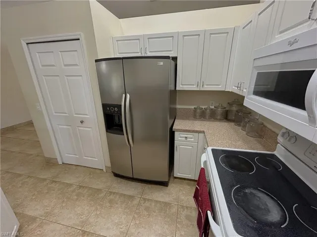 2011 NW 10th  AVE, Cape Coral, FL 33993