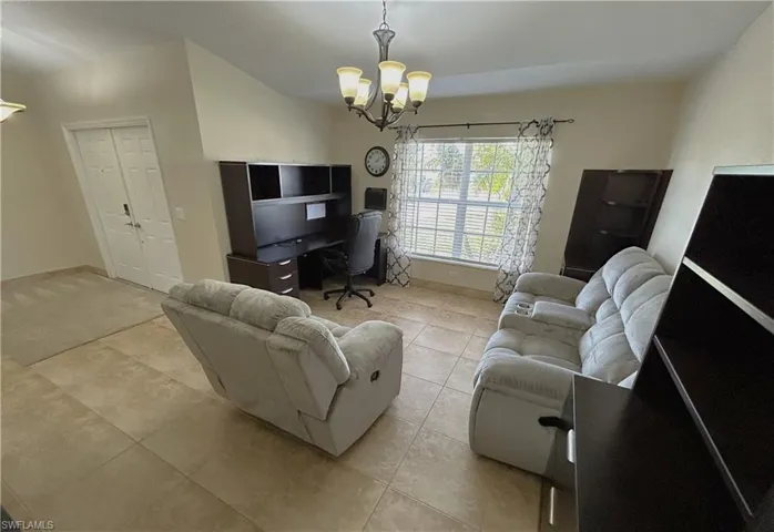 2011 NW 10th  AVE, Cape Coral, FL 33993