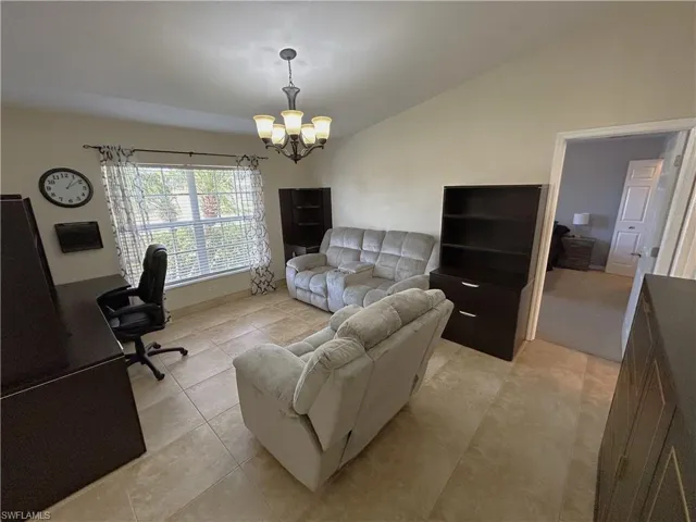 2011 NW 10th  AVE, Cape Coral, FL 33993