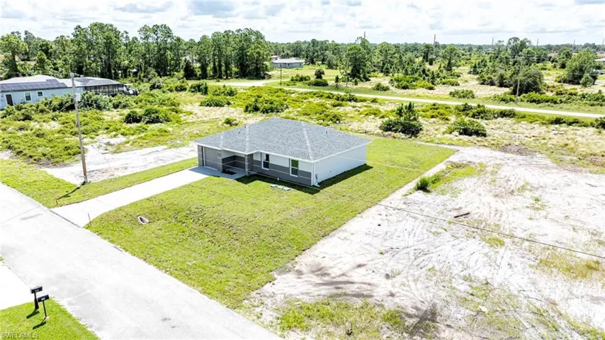 Front Right Side Of Home