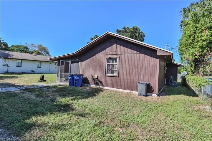 102 3rd St, Fort Myers, Florida 33907